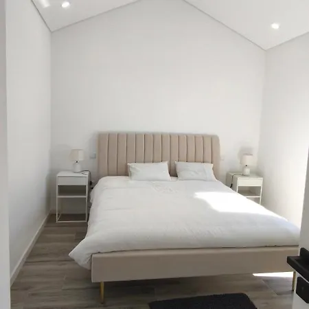 Azemeira's Avessadas