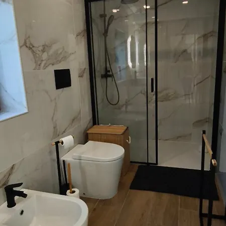 Azemeira's Casa vacanze *