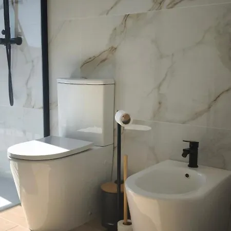 Azemeira's Semesterbostad Avessadas